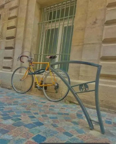Apartment Studio Mezzanine En Hyper Centre Arles France